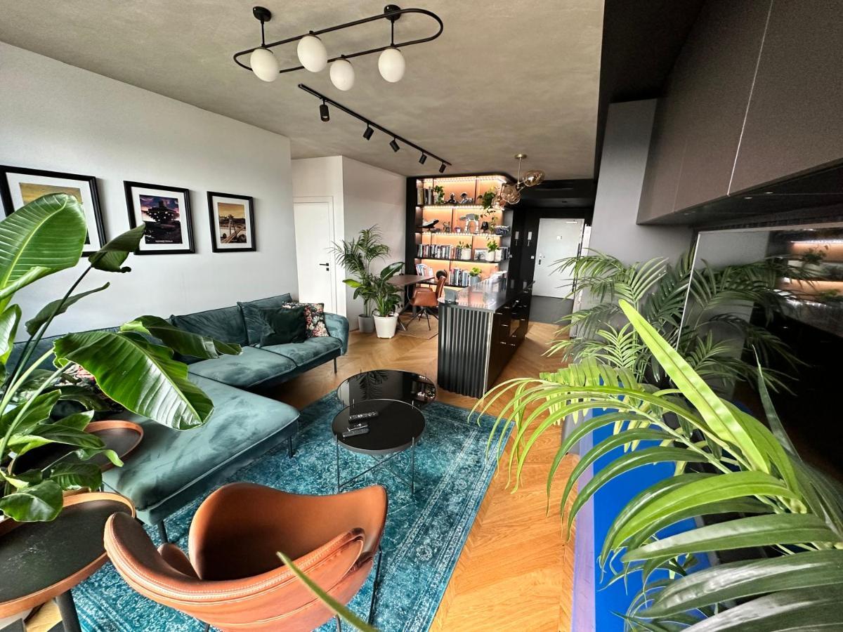 Апартаменты Skyline Elegance With Free Parking Братислава Экстерьер фото