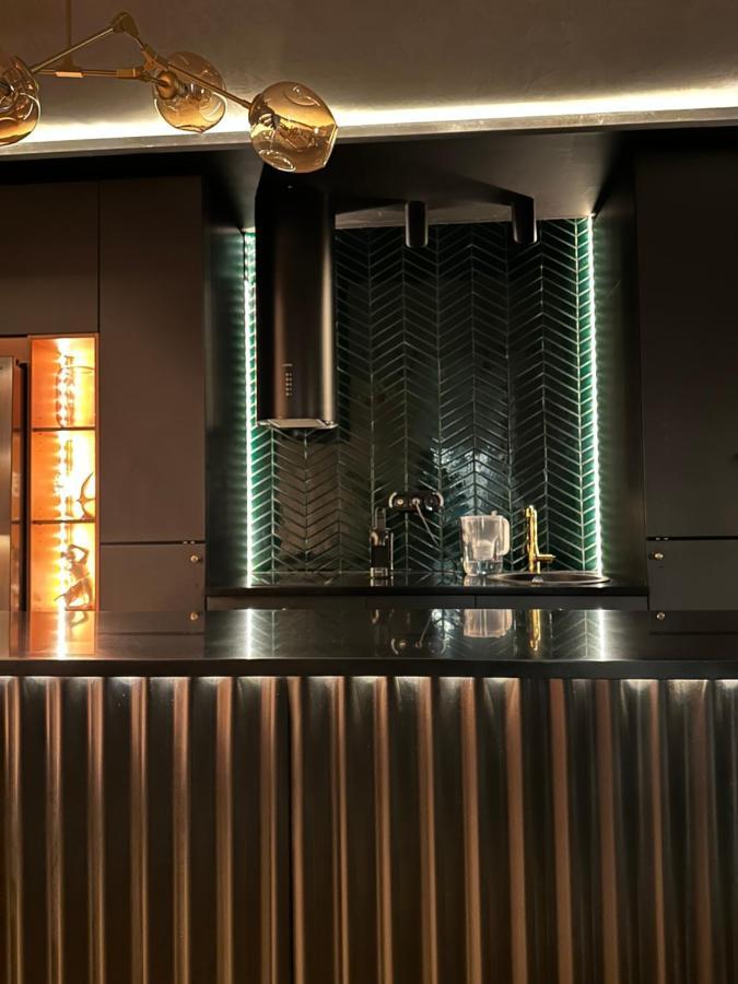Апартаменты Skyline Elegance With Free Parking Братислава Экстерьер фото